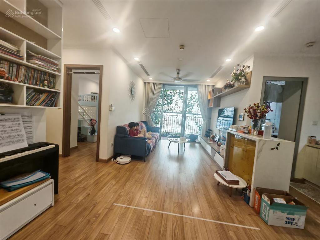 Hiếm đặng tiến đông , nhà mới ,lô góc,oto đỗ cửa ,dt 48m 6 tầng.