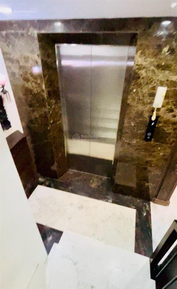 Hàng hiếm phố sơn tây 38m2, 6 tầng, 4 ngủ sát ngõ ô tô. nhà mới ful nội thất, đầy đủ công năn.
