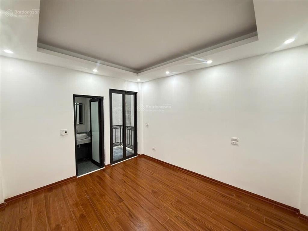 Không thể bỏ qua siêu phẩm vũ ngọc phan 6 tầng thang máy xịn sò vị trí trung tâm quận ngõ 3 gác