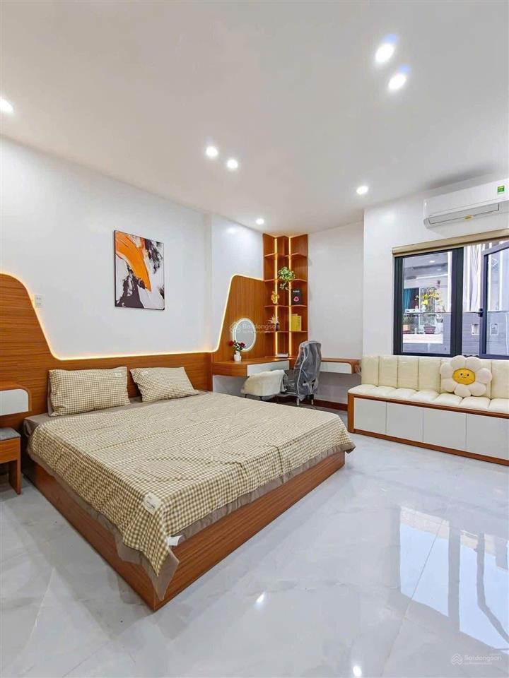Siêu phẩm phố láng hạ, nhà lô góc thoáng, mới full nội thất, ngõ thông cách ô tô 30m, dt 40m2 * 6t