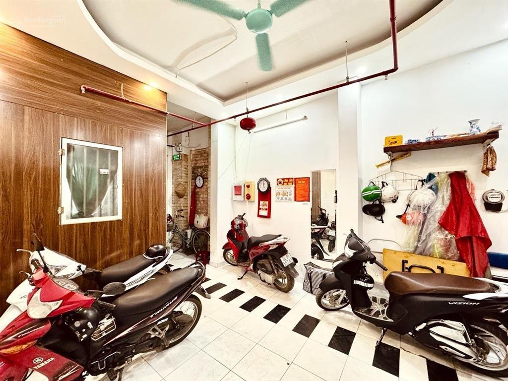Hàng nóng hổi vừa ra lò phố tam khương. 45m *6 tầng ngõ xe 3 gác đua cách ô tô 50m dân xây mới
