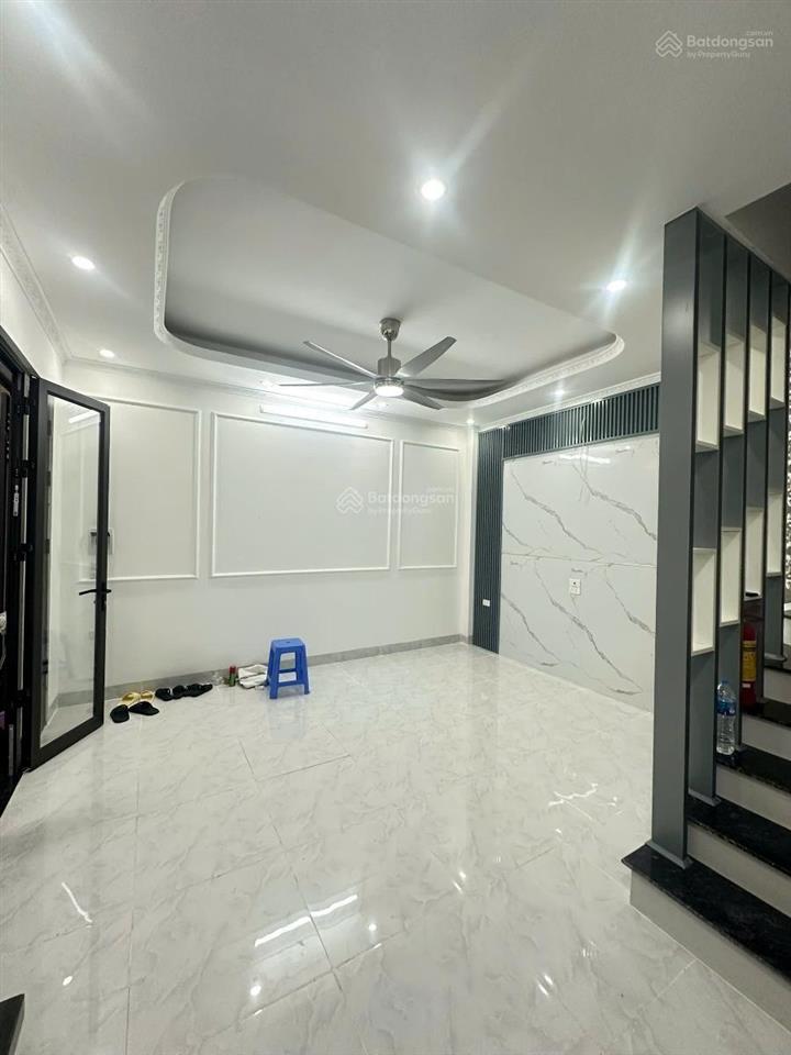 Chủ cần tiền bán gấp nhà phố tônđứcthắng 38m2* 5tang nhà mới xây chắc chắn đầy đủ nội thất