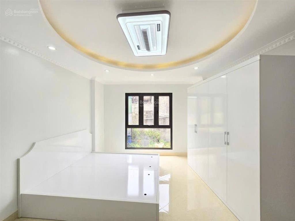 Siêu phẩm thang máy phố tây sơn, nhà mới xây chắc chắn dt 42m*6t nội thất xịn sò