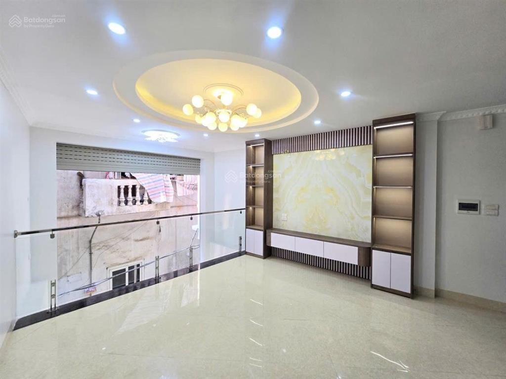 Siêu phẩm thang máy phố tây sơn, nhà mới xây chắc chắn dt 42m*6t nội thất xịn sò