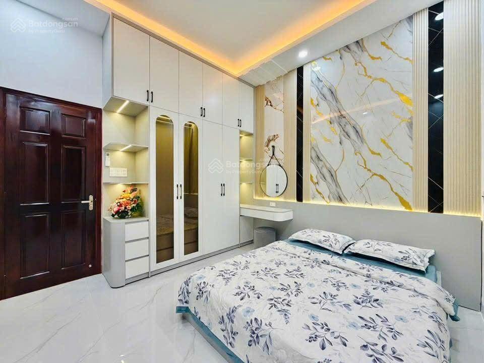 Hoa hậu phố giảng võ nhà mới dân xây nội thất đầy đủ ngõ thông thoáng, cách ô tô 30m 36m*5t