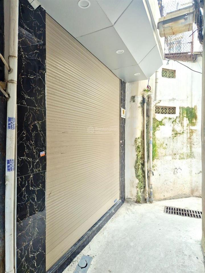 Chính chủ gửi bán nhà phố thái thịnh 38m*5t ,ngõ xe 3 gác nhà mới đầy đủ nội thất