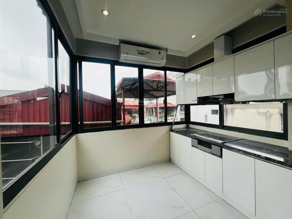 Hàng hiếm phố lê văn lương nhà mới dân xây ngõ thông dt 36*5t cách ô tô 20m