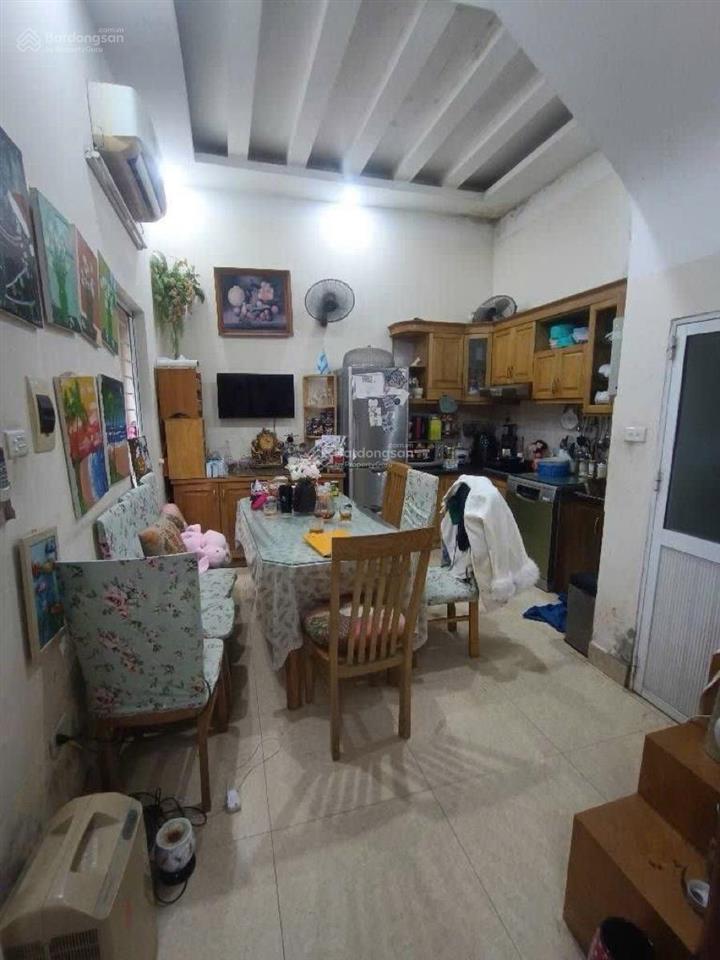 Nhà hiếm phố nguyễn lương bằng ,nhà dân xây chắc chắn 25m ra mặt phố .có sân rộng để xe .5t*3n