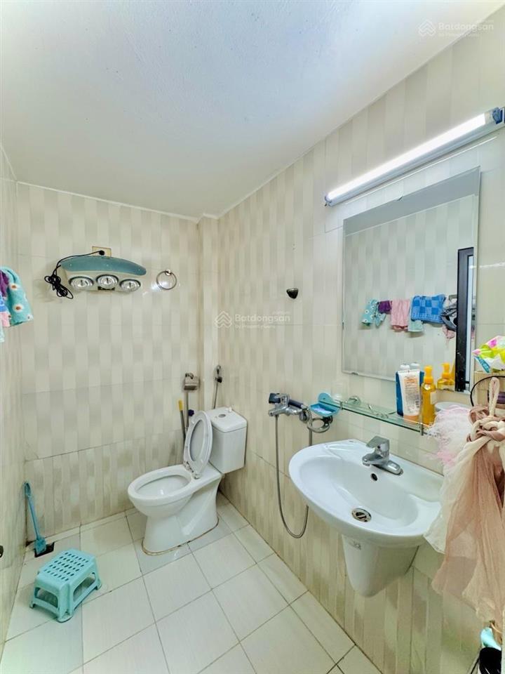 Siêu phẩm phố hoàng cầu nhà thoáng nở hậu, ngõ nông cách ô tô 20m nhà mới dân xây dt 37*4t