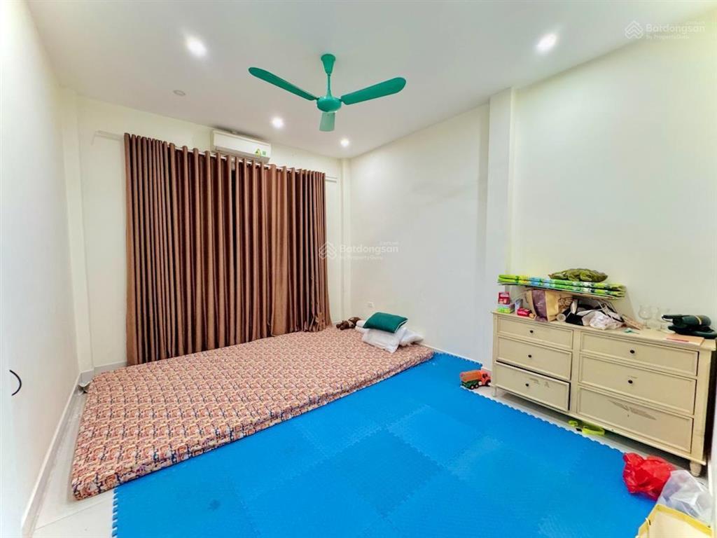 Hiếm đặng tiến đông, nhà mới, lô góc, ô tô đỗ cửa, dt 40m2 5 tầng
