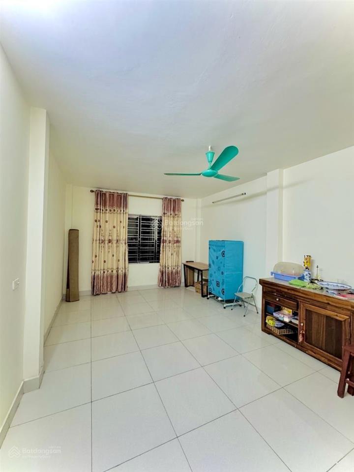 Hiếm đặng tiến đông, nhà mới, lô góc, ô tô đỗ cửa, dt 40m2 5 tầng