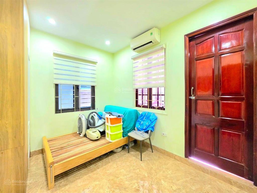 Hàng hiếm phố thịnh quang, nhà mới ngõ thông, 2 thoáng cách ô tô 25m dt 42m*5t