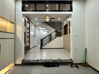 Siêu hiếm phố tam khương nhà mới về ở hoặc dòng tiền đều ok ngõ thông xe 3 gác ,5tầng *42m
