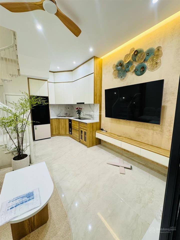 Khó tìm nhà phố tôn đức thắng, nhà mới cách ô tô 30m, nội thất đấy đủ ko quy hoạch dt 43m2*5t