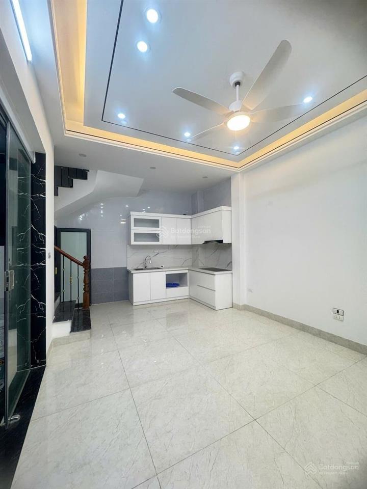Cực hiếm nhà đẹp phố huỳnh thúc kháng, nhà mới dân xây 2 năm, ngõ nông, ko quy hoạch, ko lỗi lầm