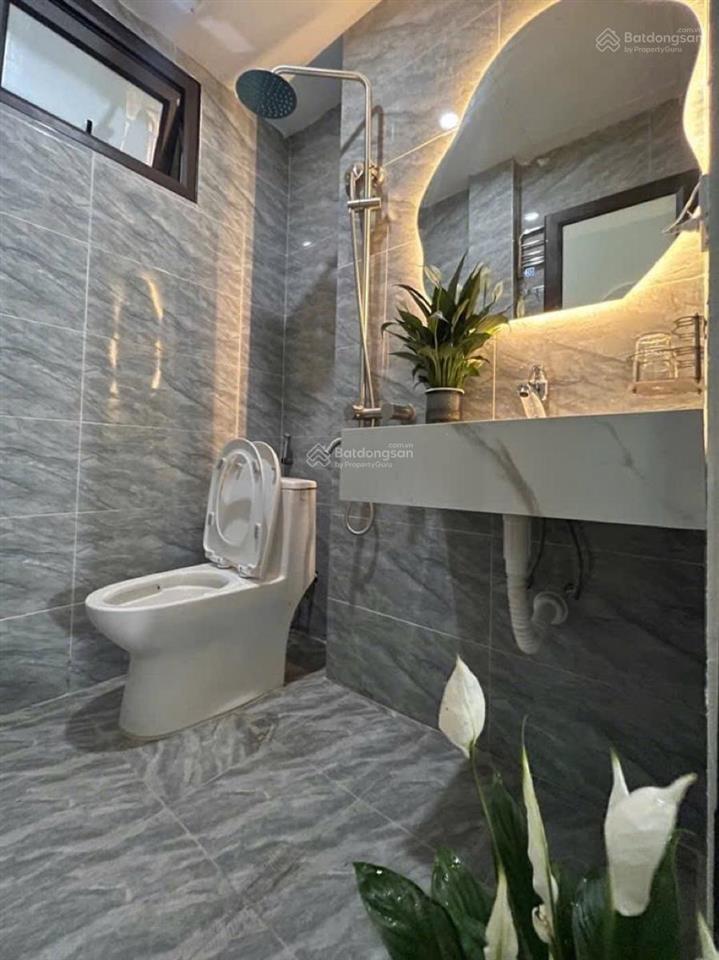 Chỉ hơn 7 tỷ có ngay nhà đẹp phố yên lãng, nhà dân xây. ngõ thông. mặt tiền rộng. dt 42m2*4t