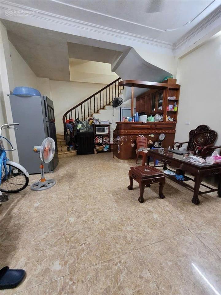 Cực hiếm nhà đẹp về ở ngay phố hào nam, nhà dân xây chắc chắn ngõ nông cách oto 30m dt 45m*5t
