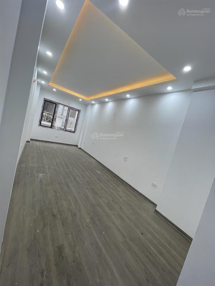 Khó tìm nhà phố trường chinh lô góc 2 thoáng. nhà mới dân xây, ngõ thông 30m ra ô tô dt 42m2*6t