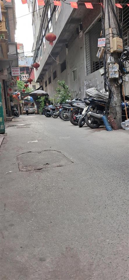 Khó tìm nhà phố trường chinh lô góc 2 thoáng. nhà mới dân xây, ngõ thông 30m ra ô tô dt 42m2*6t