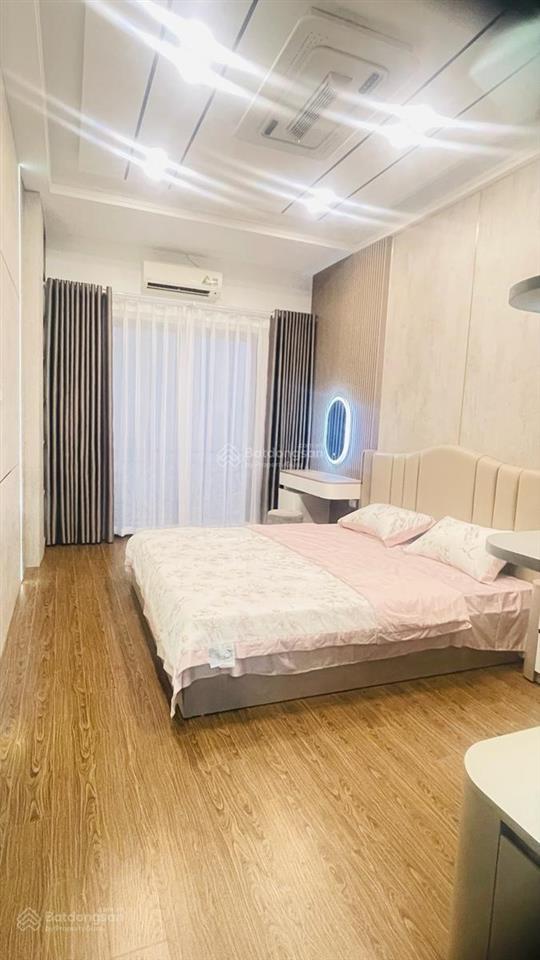 Cực hiếm nhà đẹp về ở ngay, thang máy xịn sò, ngõ thông cách ô tô 30m phố pháo đài láng, ko lỗi lầm