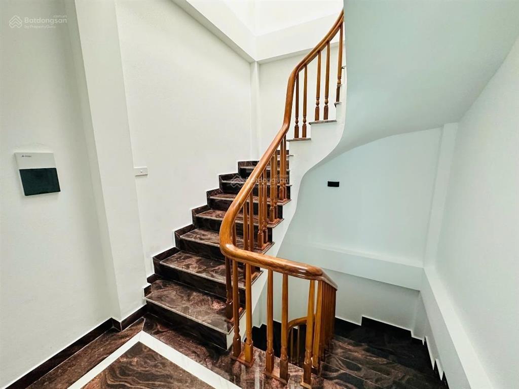 Siêu rẻ! trần hữu tước, 20m ra phố, ô tô đỗ, ngõ 3 gác thông, 2 thoáng, 43m2*5t