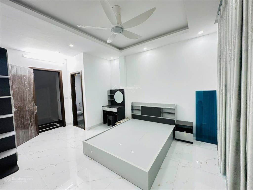 Siêu rẻ! trần hữu tước, 20m ra phố, ô tô đỗ, ngõ 3 gác thông, 2 thoáng, 43m2*5t
