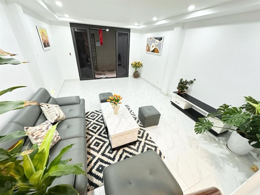Cực sốc căn 45m2*6t thang máy sịn sò phố trường chinh nội thất đầy đủ, ngõ thông tứ tung