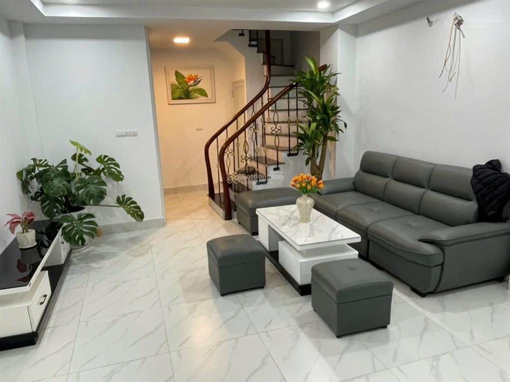Cực sốc căn 45m2*6t thang máy sịn sò phố trường chinh nội thất đầy đủ, ngõ thông tứ tung