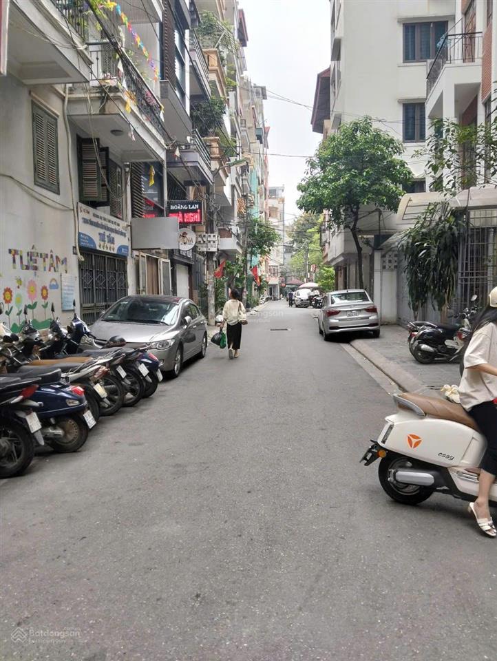 Bán nhà phố nguyên hồng 68m x 9 tầng mt5m yên tĩnh phù hợp ở + vp 42 tỷ
