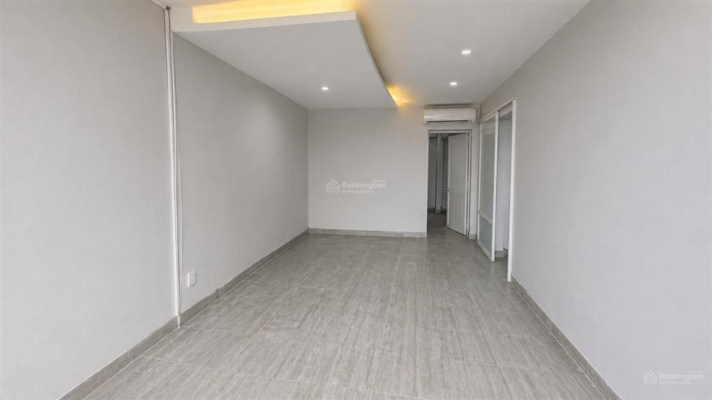 Bán nhà cũ phố thái hà 106m x 3 tầng mt 7.7m ô tô tránh ,k/d, phù hợp xây mới 48 tỷ