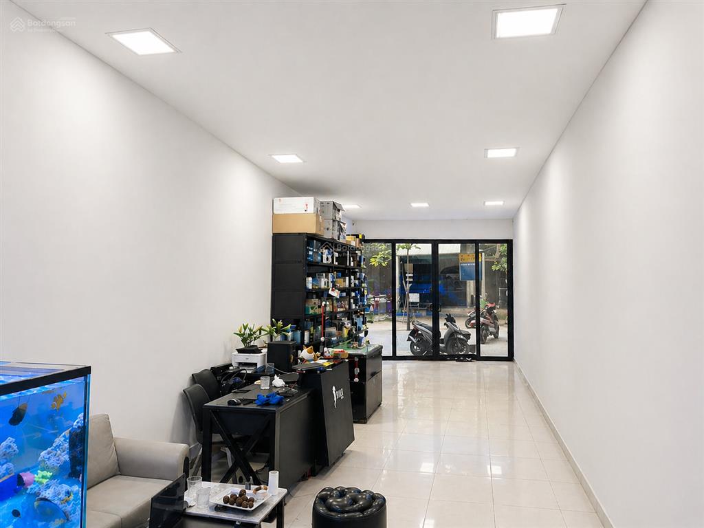 Bán nhà mặt phố vương thừa vũ 88m x 3 tầng mt 4.6m vỉa hè k/d sầm uất 42 tỷ