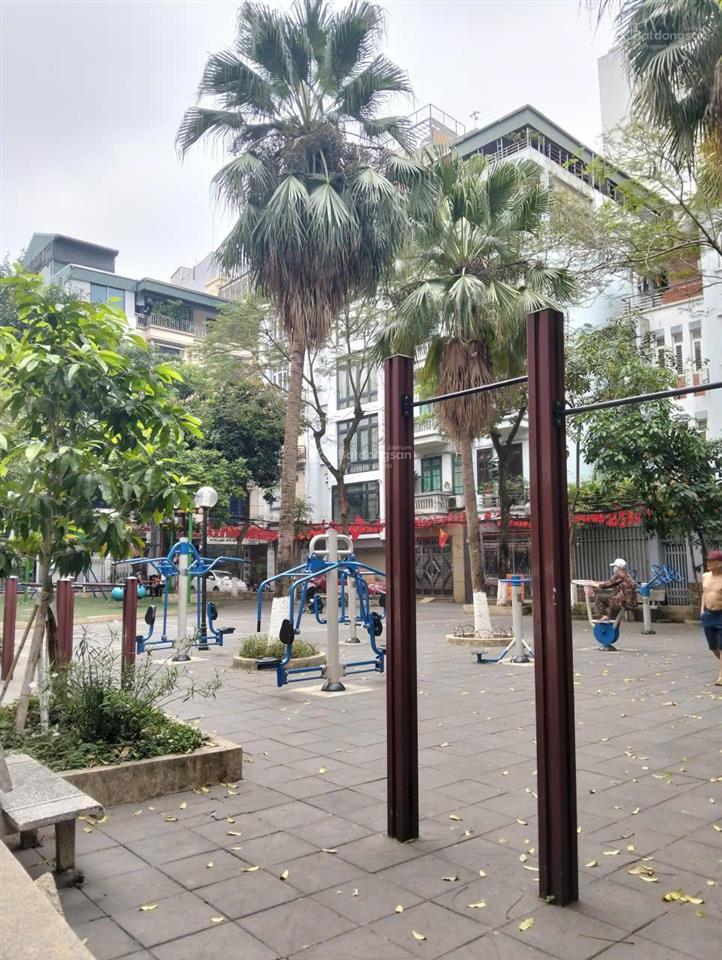 Bán nhà phố nguyễn ngọc vũ 66m x 5 tầng mt 4.2m view công viên k/d vỉa hè ô tô tránh 32 tỷ