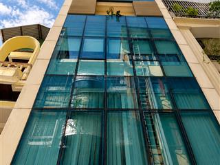 Bán nhà phố nguyễn khang 80m² x 7 tầng, mt 5m ,gần vườn hoa ,ở yên tình 41 tỷ
