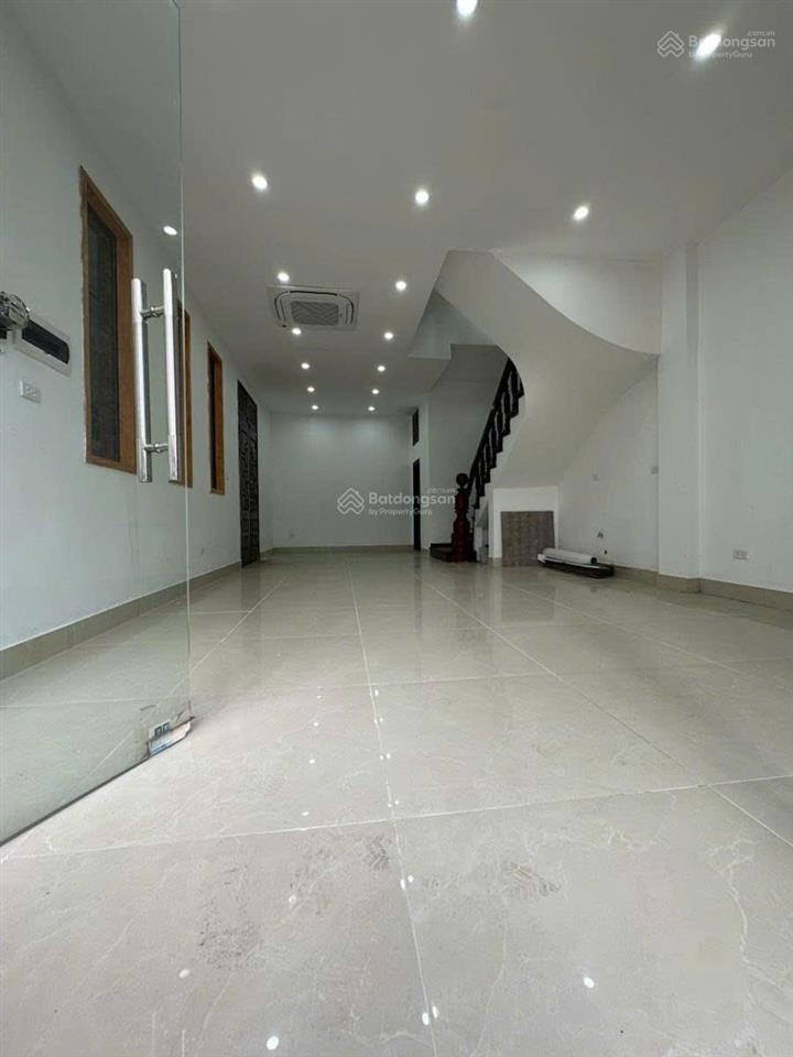 Bán nhà phố khuất duy tiến lô góc 50 x 6 tầng vỉa hè ô tô tránh k/d siêu thị mini, cafe 31 tỷ