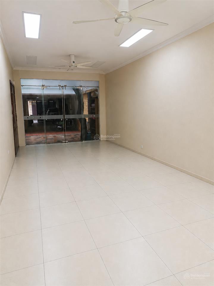 Bán nhà phố lê trọng tấn 138m x 3 tầng mt 4.6m ô tô tránh k/d vp ở yên tĩnh 40 tỷ