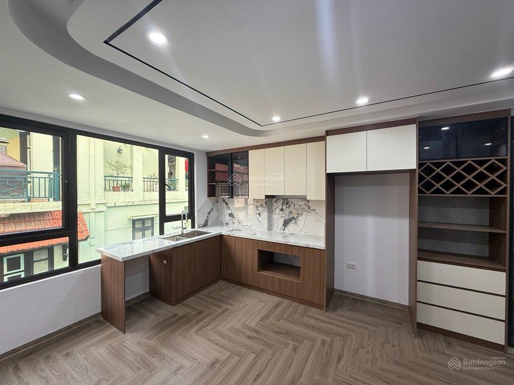 Bán nhà phố khuất duy tiến 30m x 6 tầng mt 5.5m thang máy ô tô vào nhà 16 tỷ