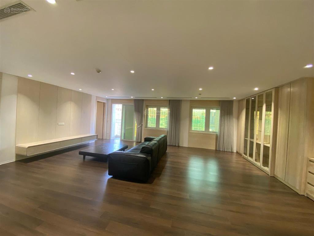 Chính chủ bán căn hộ cao cấp ciputra view tây hồ, hà nội 3pn, dt 148m²