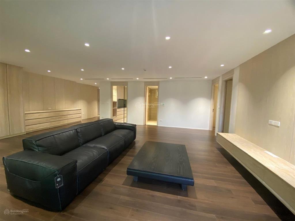 Chính chủ bán căn hộ cao cấp ciputra view tây hồ, hà nội 3pn, dt 148m²