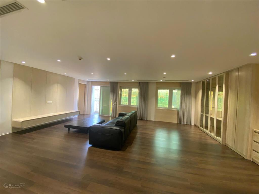 Chính chủ bán căn hộ cao cấp ciputra view tây hồ, hà nội 3pn, dt 148m²
