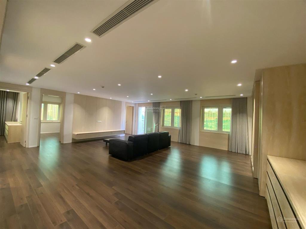 Chính chủ bán căn hộ cao cấp ciputra view tây hồ, hà nội 3pn, dt 148m²