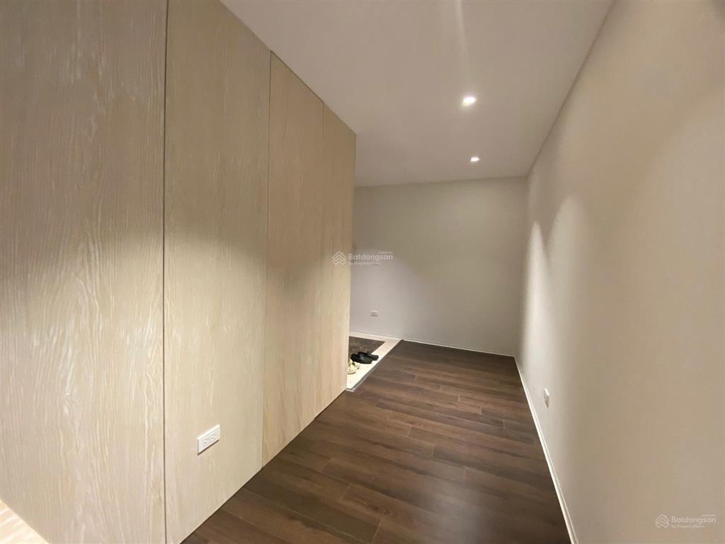 Chính chủ bán căn hộ cao cấp ciputra view tây hồ, hà nội 3pn, dt 148m²