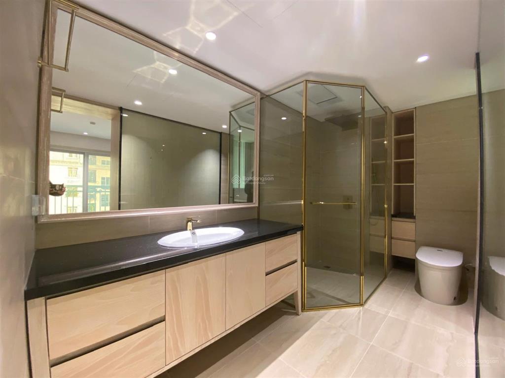 Chính chủ bán căn hộ cao cấp ciputra view tây hồ, hà nội 3pn, dt 148m²