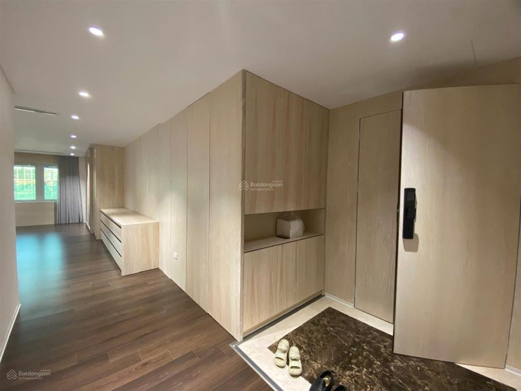 Chính chủ bán căn hộ cao cấp ciputra view tây hồ, hà nội 3pn, dt 148m²