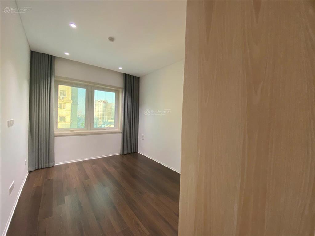 Chính chủ bán căn hộ cao cấp ciputra view tây hồ, hà nội 3pn, dt 148m²