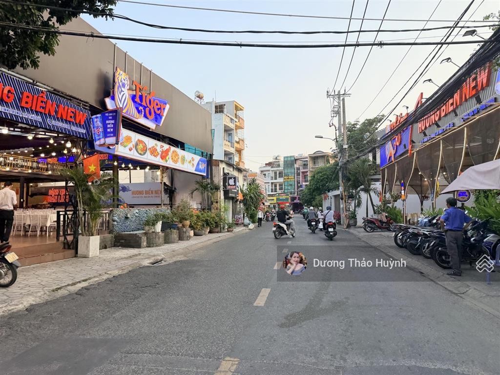 Hoàng diệu 2  bán dãy chdv 2 tầng 207m2= 9,8m*21m  thu nhập 40 triệu/tháng đường nhựa thông oto