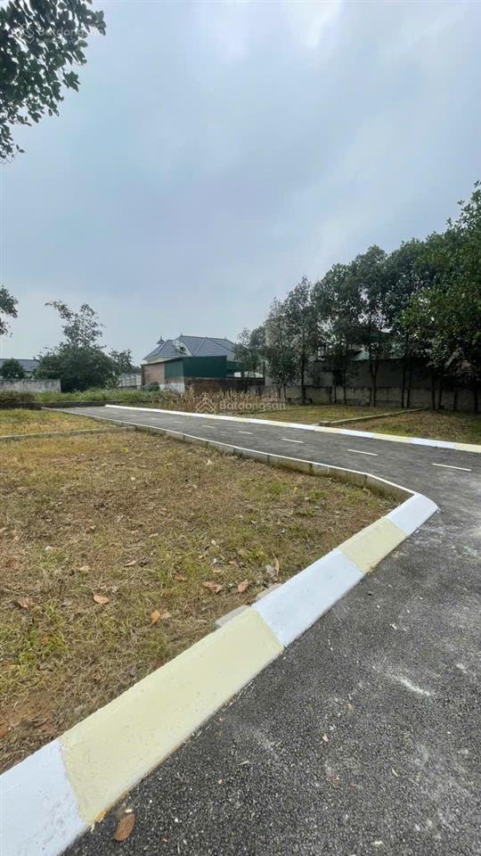 Bán lô góc 130m2 full thổ cư, đường 4m giá f0 tại thôn phúc tiến, b.yên, t.thất, hn, xã hạ bằng mới