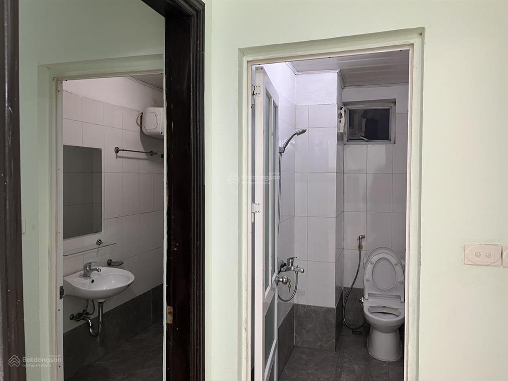 Bán chung cư học viện hậu cần, ngọc thuỵ, long biên, lô góc, 72m2, 2pn, 2vs, 4.4 tỷ. tầng 10