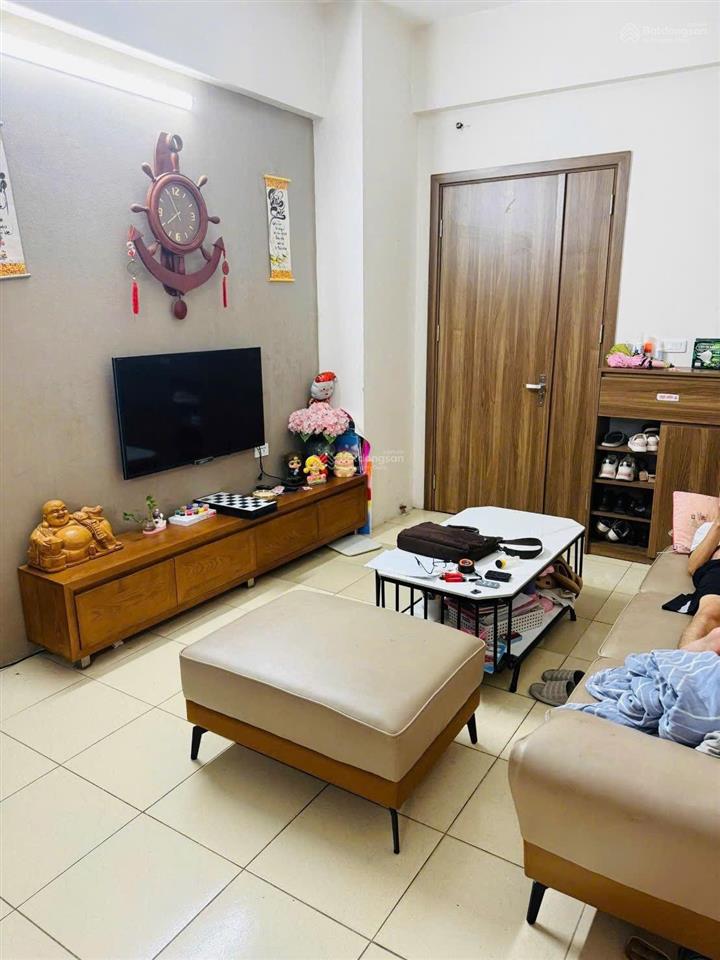 Bán chung cư học viện hậu cần, ngọc thụy, long biên, tầng 9, 77m2, 2pn, 2vs, 3.8 tỷ