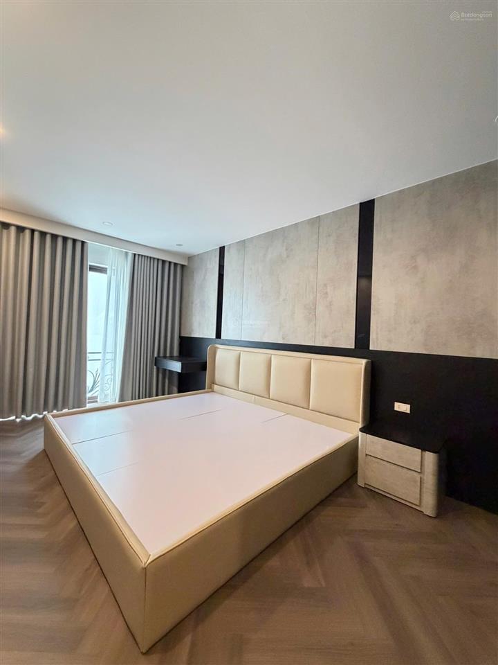 Bán nhà ngõ 94 thượng thanh, lô góc, xe vf3 thông. 35m2, 4 tầng, 6.1 tỷ. gần đường ô tô tránh đỗ.