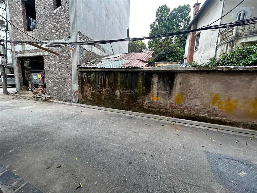 Bán đất ngọc thụy  bồ đề, ô tô 7 chỗ ra vào đất. 52m2, mt 4.1m, giá 8.3 tỷ. gần trường việt pháp